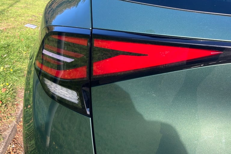  Kia Sportage 1.6 H T Gdi 4 Suv 5dr Petrol Hybrid Auto Euro 6 s/s 226 Bhp