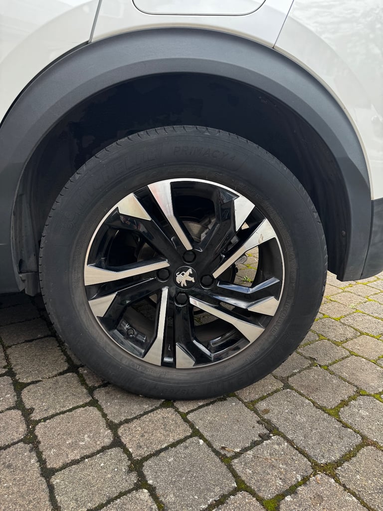 Peugeot, 2008, Hatchback, 2020, Manual, 1199 (cc), 5 doors