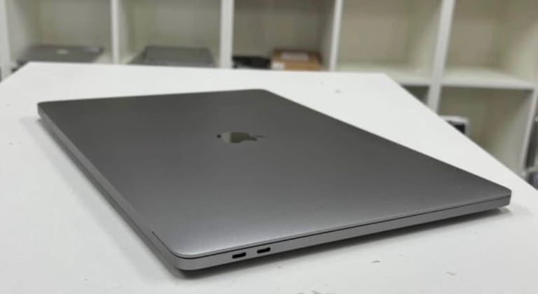 Apple MacBook Pro (16-inch, 2019) 2.3 GHz 8-Core i9, 32GB RAM – 1TB SSD – Space Grey