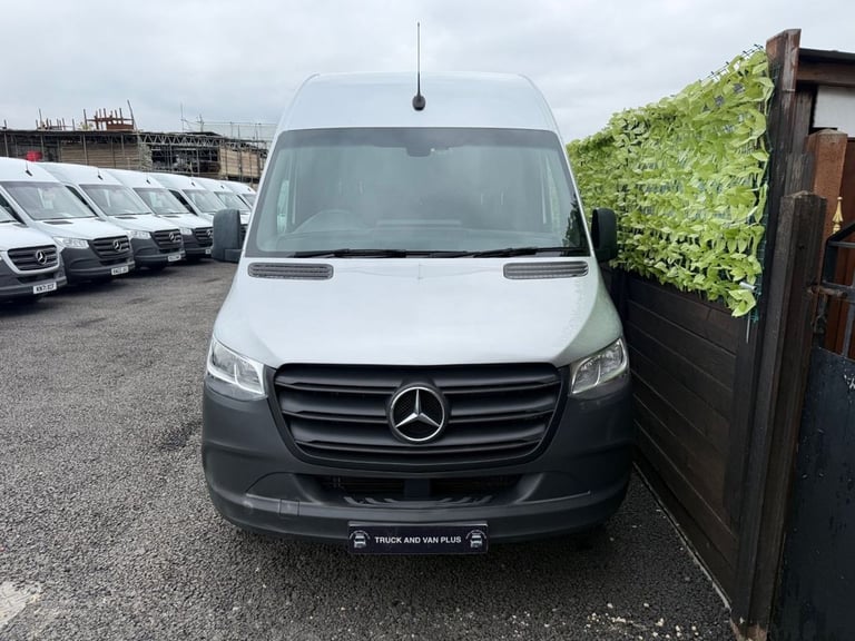 2022 Mercedes-Benz Sprinter 3.5t H2 Progressive Van PANEL VAN DIESEL Manual