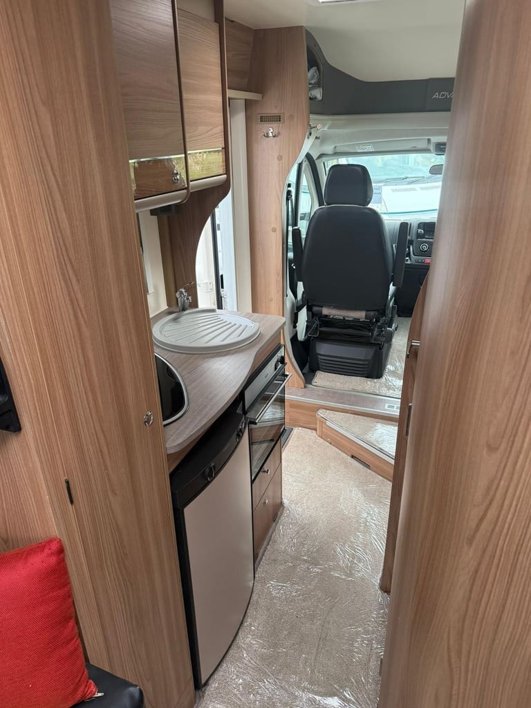 2015 - Bailey Approach Advance 615 - 2.2ltr - 29,000 Miles - 3 Berth / 4 Belts 