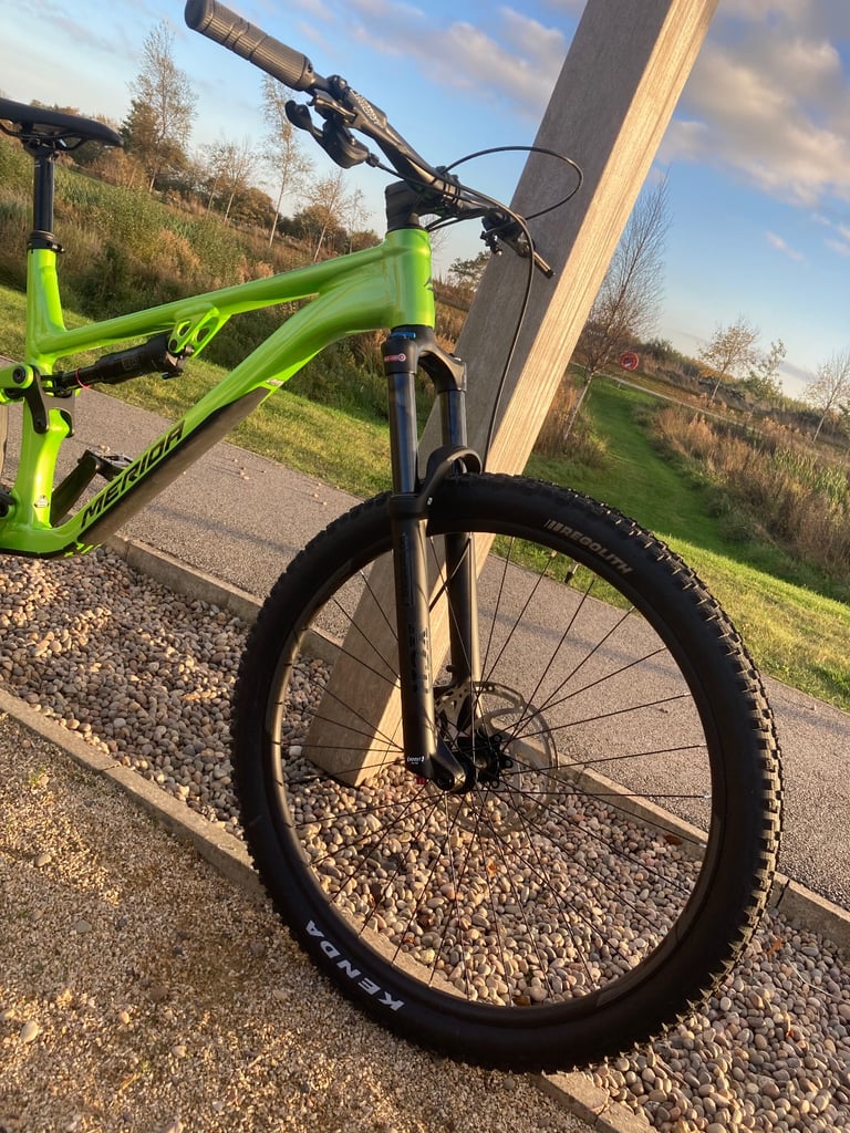 Downhill mountain bike Gumtree - Main Image