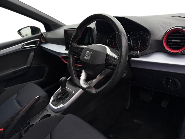 2021 SEAT Arona SEAT Arona 1.5 TSI FR SUV 5dr Petrol DSG Euro 6 (s/s) (150 ps) SUV PETROL Automatic