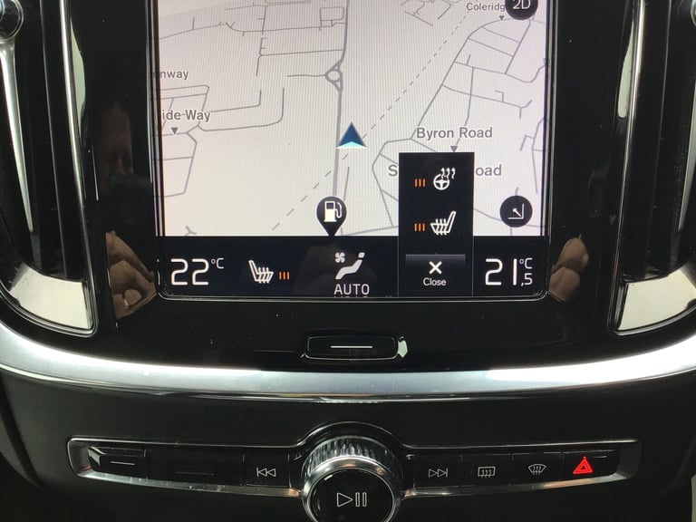 2019 Volvo V60 2.0 D4 Momentum Pro Estate 5dr Diesel Auto Euro 6 (s/s) (190 ps)