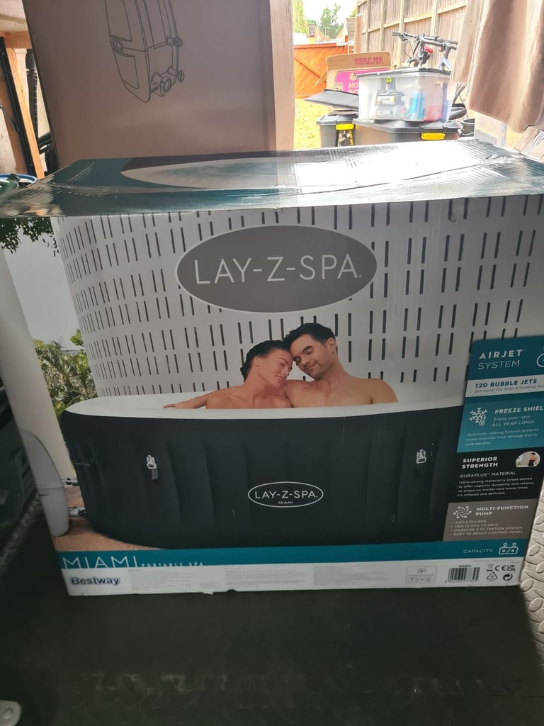 image for Miami hot tub