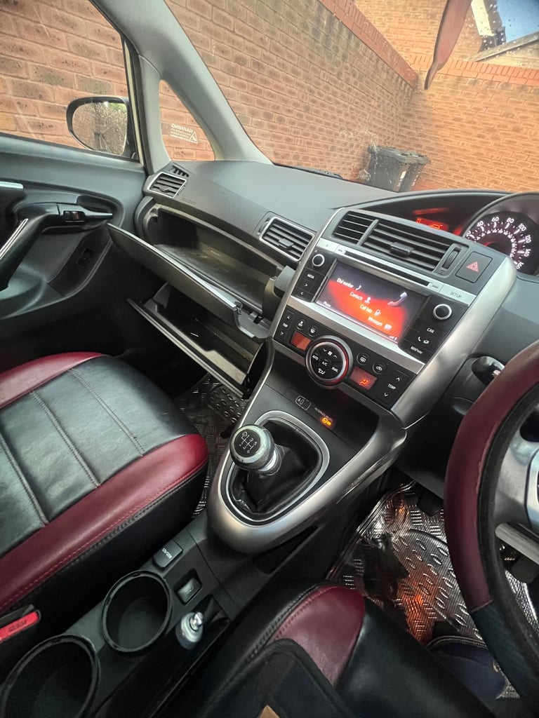 Toyota, VERSO, MPV, 2014, Manual, 1598 (cc), 5 doors