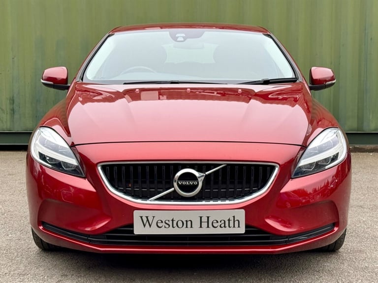 2016 Volvo V40 2.0 D2 Momentum Nav Plus Hatchback 5dr Diesel Manual Euro 6 (s/s) (120 ps) Hatchba...