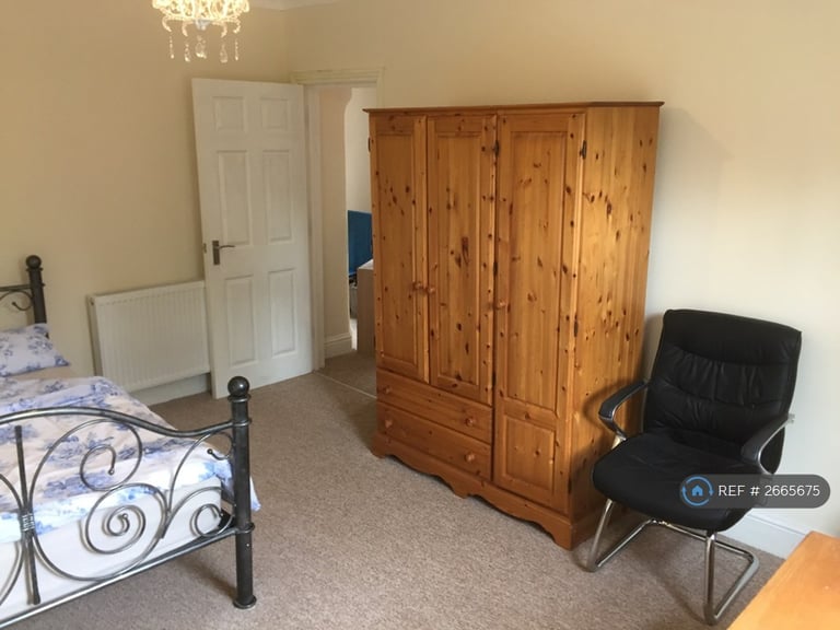 5 bedroom house in Abbott Road, Bournemouth, BH9 (5 bed) (#2665675)