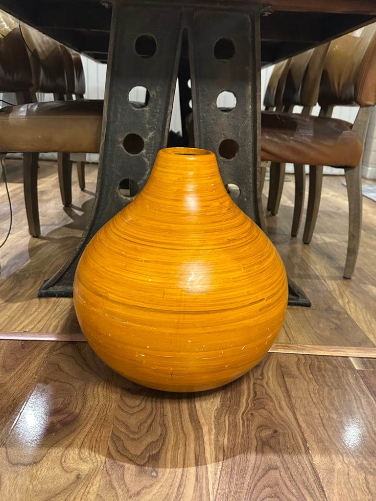 image for Large decorative pot