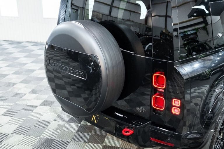 2023 Land Rover Defender 3.0 D300 MHEV X-Dynamic HSE SUV 5dr Diesel Auto 4WD Euro 6 (s/s) (300 ps...