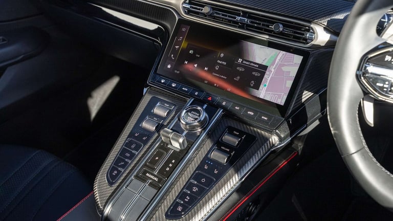 2025 Aston Martin Vantage V8 2dr Auto HATCHBACK PETROL Automatic
