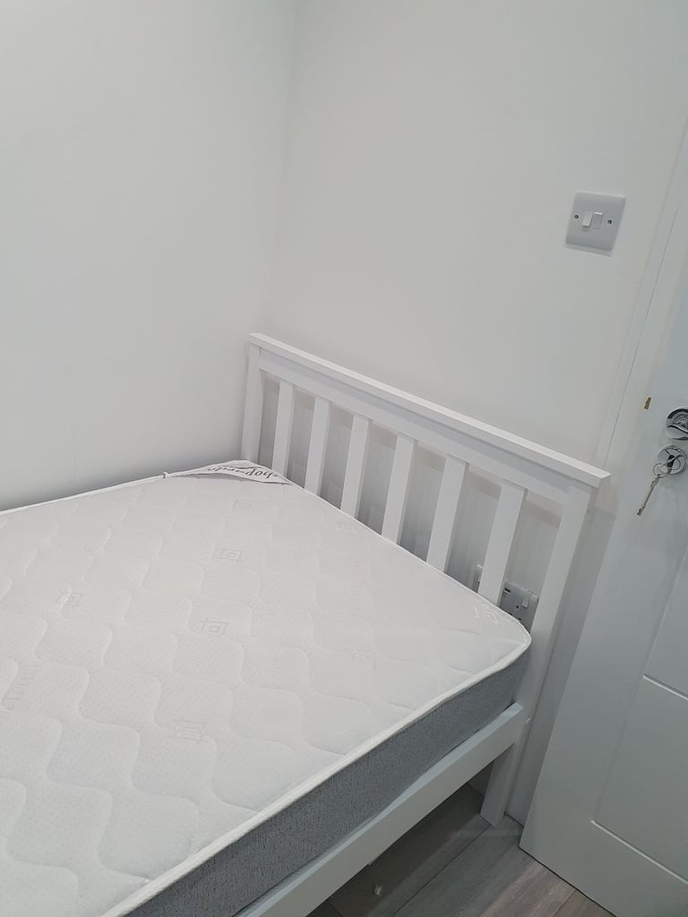Newly renovated double room for rent
