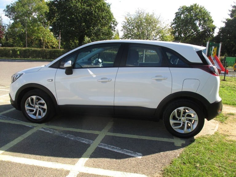 Vauxhall Crossland X SE