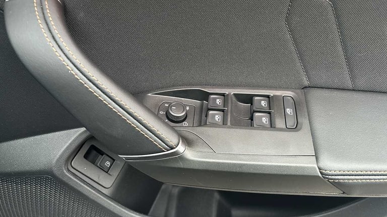 2025 Cupra Formentor 1.5 eHybrid 204 V1 5dr DSG SUV Hybrid Automatic