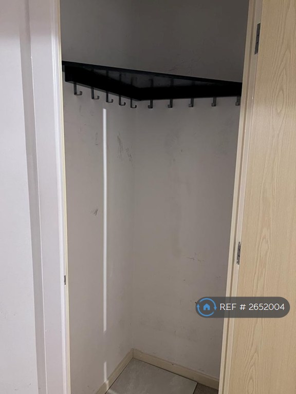 2 bedroom flat in Countess Way, Broughton, Milton Keynes, MK10 (2 bed) (#2652004)