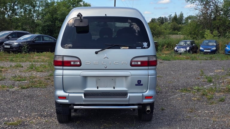Fresh Import Mitsubishi Delica Spacegear Chamonix L400 3.0 Auto 8 Seater MPV 4X4