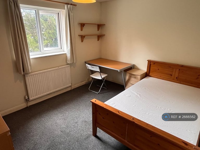 4 bedroom house in Berkeley Close, Southampton, SO15 (4 bed) (#2666562)