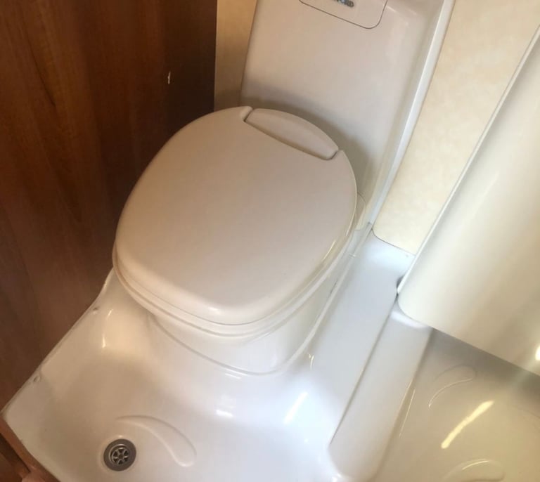 2010 Auto-Sleeper Broadway EL Motorhome