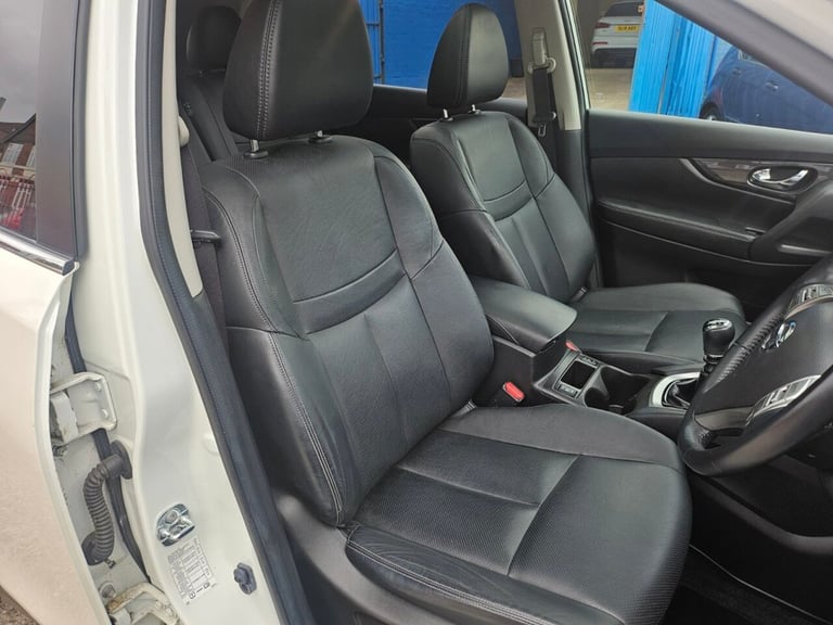 2015 Nissan X-Trail 1.6 dCi Tekna SUV 5dr Diesel Manual Euro 5 (s/s) (130 ps) ESTATE Diesel Manual