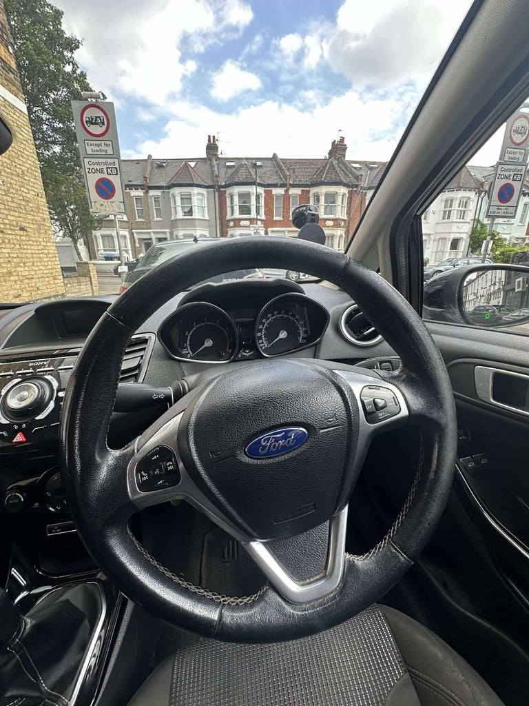 Ford, FIESTA, Hatchback, 2017, Manual, 998 (cc), 5 doors