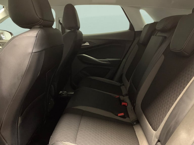2020 Vauxhall Grandland X 1.5 Turbo D Business Edition Nav SUV 5dr Diesel Manual Euro 6 (s/s) (13...