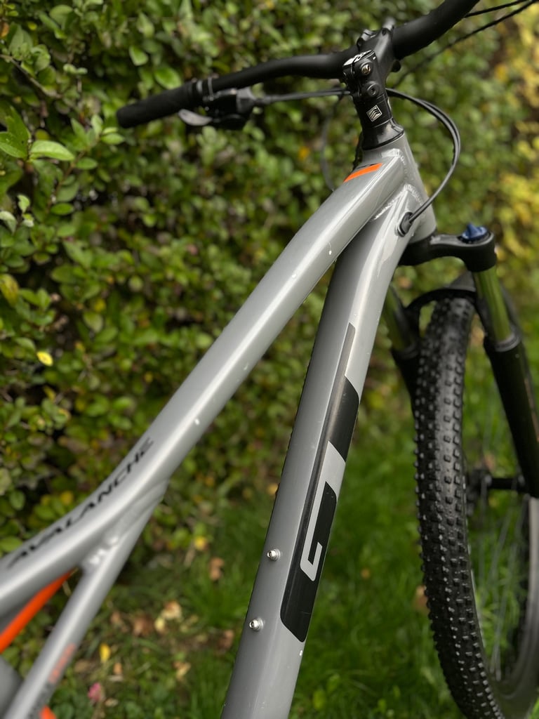 GT Avalanche Sport 29” Men’s Mountain Bike