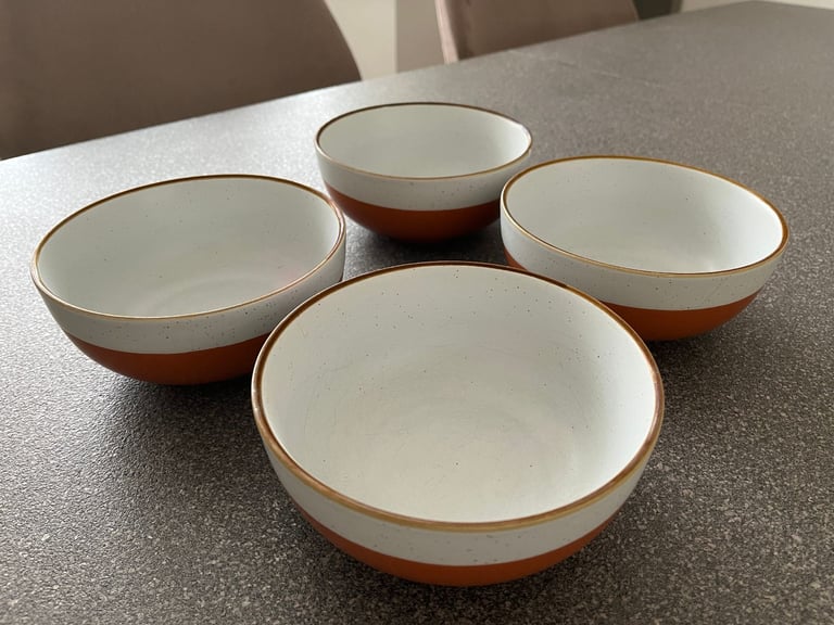 Various Stoneware Crockery (Habitat):  Plates/Cups + Soup/Dessert Bowls – Collect Only