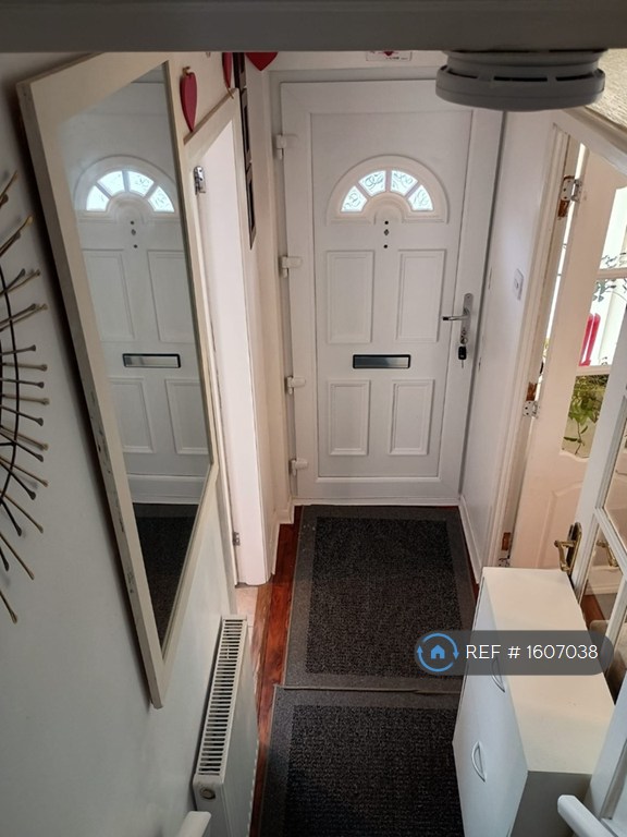 4 bedroom house in Whitethorn Crescent, Sutton Coldfield, B74 (4 bed) (#1607038)
