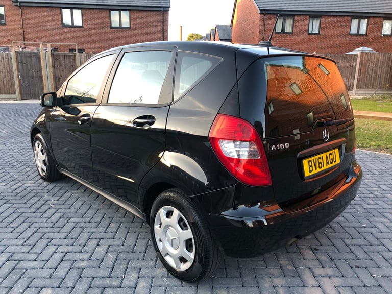 Mercedes-Benz (61) A Class A160 1.5 Petrol Classic SE 5dr. New MOT. Lady owners. ULEZ OK. Excellent.