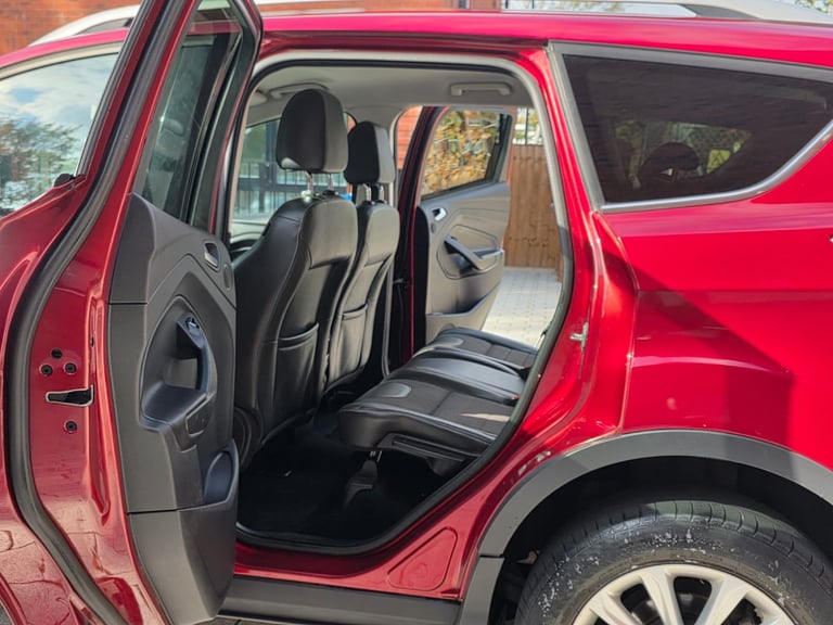 Ford, KUGA, Automatic, Hatchback, 2015, Semi-Auto, 1997 (cc), 5 doors