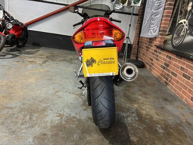 Honda VFR 800 - For sale in Chesterfield