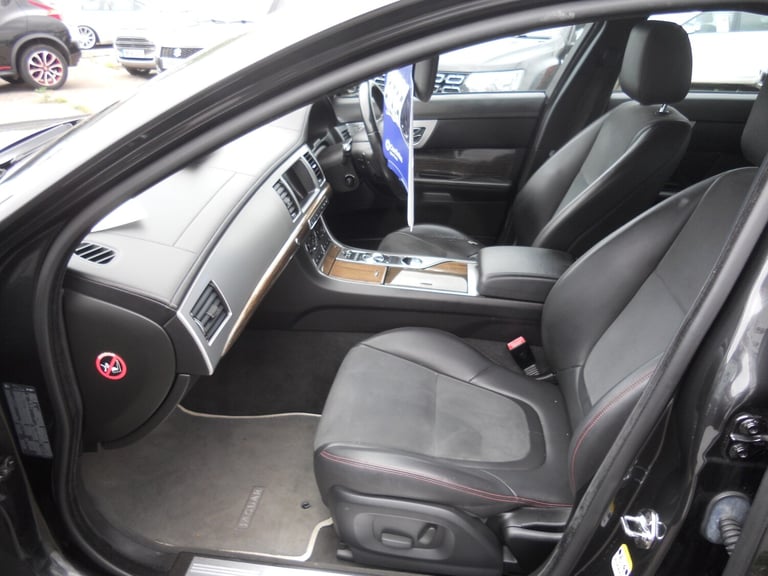 2015 Jaguar XF 2.2d [200] R-Sport 4dr Auto SALOON Diesel Automatic