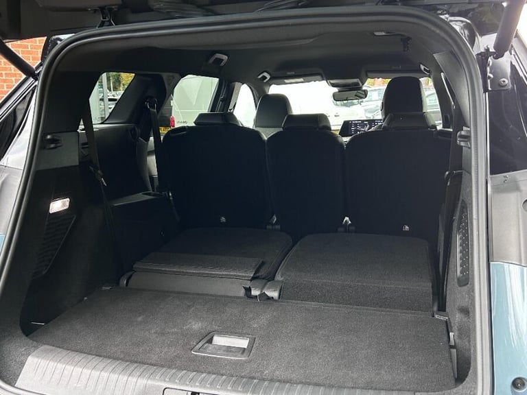 2025 Peugeot 5008 1.2 Hybrid Gt Suv 5dr Petrol Hybrid E Dsc6 Euro 6 (s/s) (136 Ps) HATCHBACK Petr...