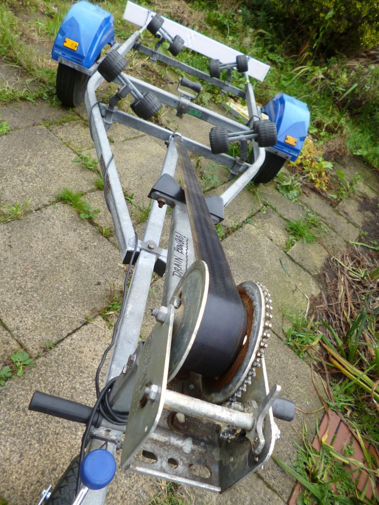 SNIPE JETSKI ROLLER TRAILER,BOAT/RIB/DINGHY/SEADOO/WAVERUNNER/PWC./JET SKI.
