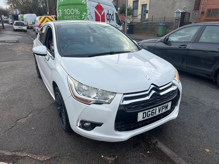 2011 Citroen DS4 1.6 HDi DStyle Euro 5 5dr HATCHBACK Diesel Manual