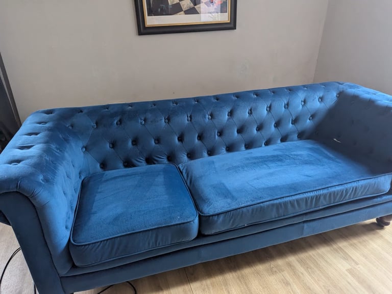 Blue Velvet Chesterfield Sofa 