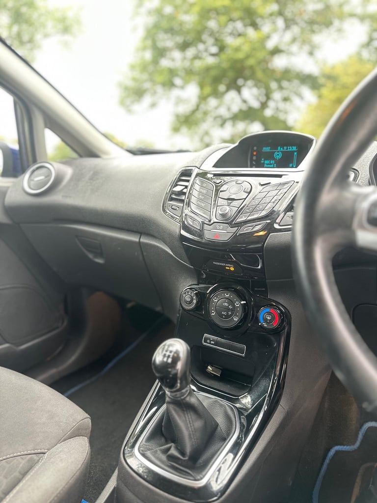 2015 Ford Fiesta 1.0 EcoBoost 125 Zetec S 3dr HATCHBACK Petrol Manual