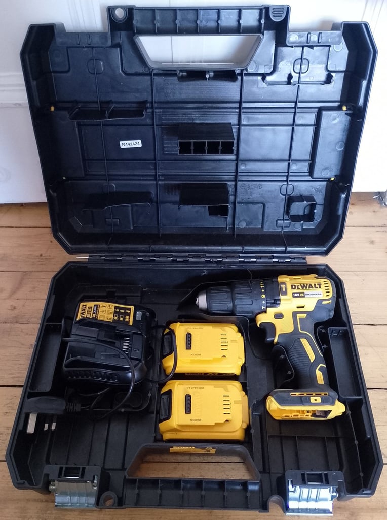 image for DeWALT 18V Lithium ion 2.0Ah brushless DCD778D2T drill