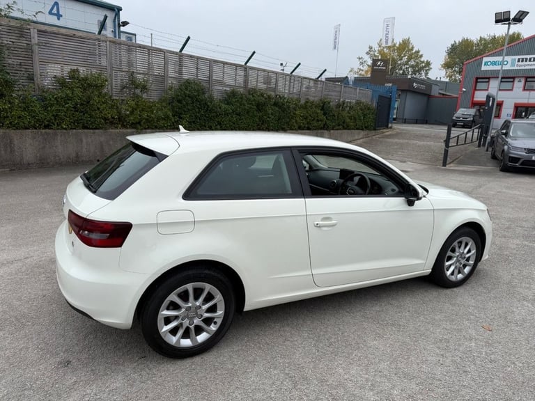 2013 Audi A3 1.6 TDI SE Hatchback 3dr Diesel Manual-2 FORMER KEEPERS-BLUETOOTH-DAB RADIO Hatchbac...