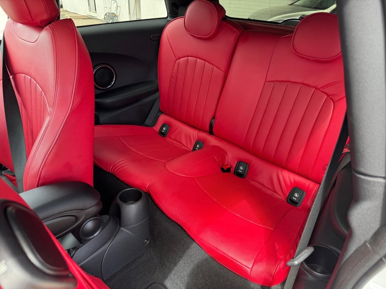 2014 MINI Cooper 2.0 PETROL AUTO Hatchback Petrol Semi Automatic