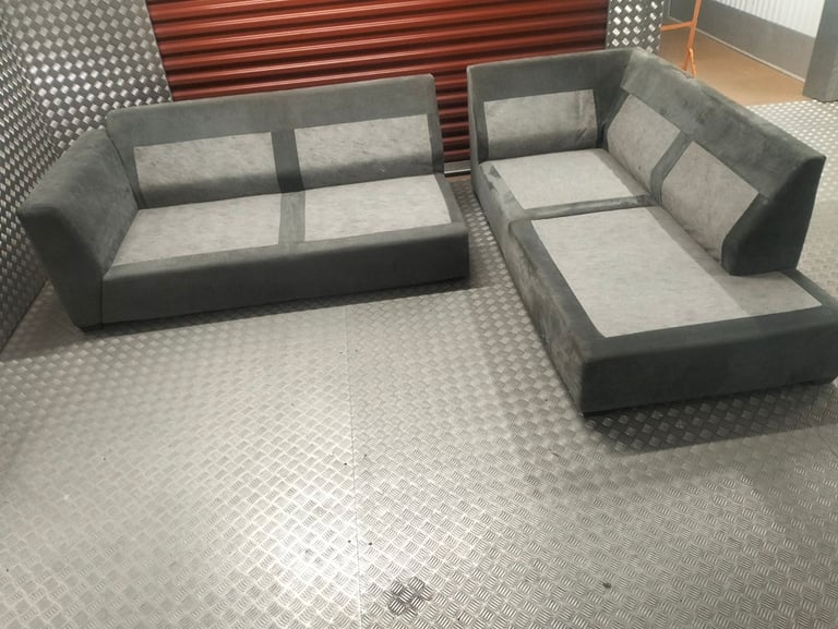 (Like new condition) JOHN LEWIS CORNER SOFA DELIVERY AVAILABLE TODAY 