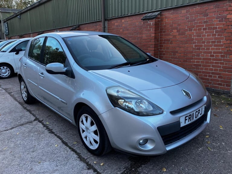 RENAULT CLIO 1.2 Expression Euro 5 5dr 2011