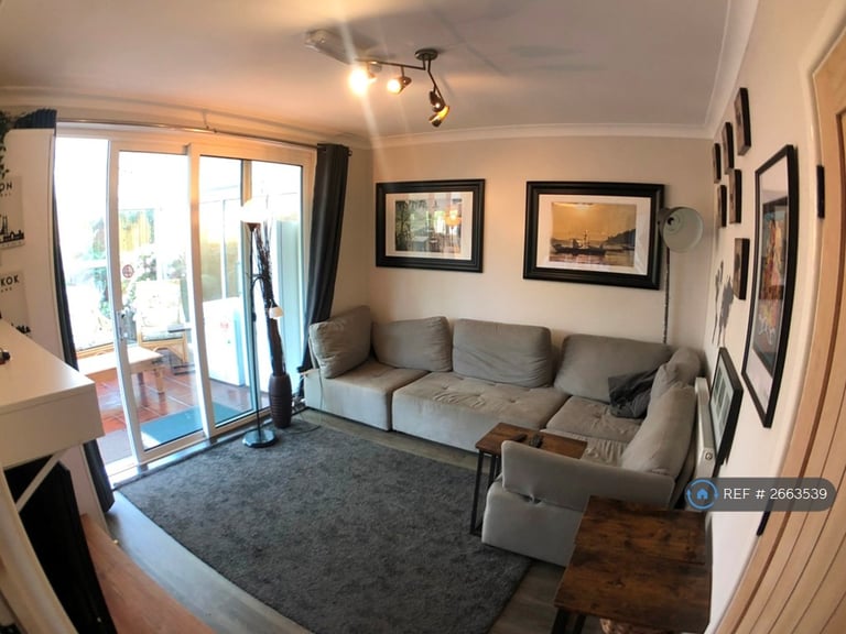 image for 6 bedroom house in Stanshaw Close, Bristol, BS16 (6 bed) (#2663539)