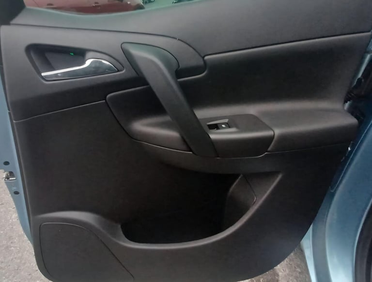 2014 Vauxhall Meriva 1.4i Turbo SE Euro 6 5dr MPV Petrol Manual