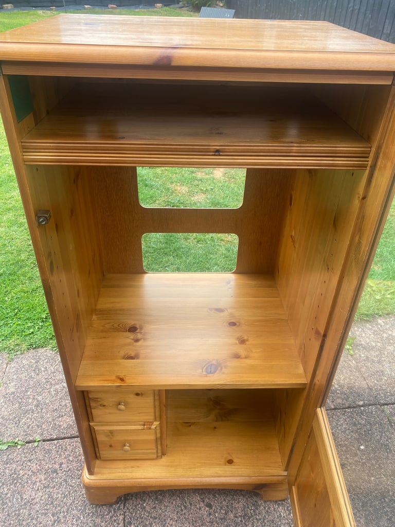 DUCAL VICTORIA HI FI CABINET