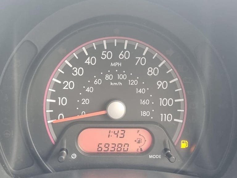 Nissan Pixo 1.0 n-tec Euro 5 5dr Petrol Manual - Image 9