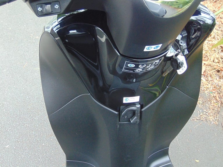 Honda ANC 125 F SH125 Automatic Scooter 2016 very low miles little used from new