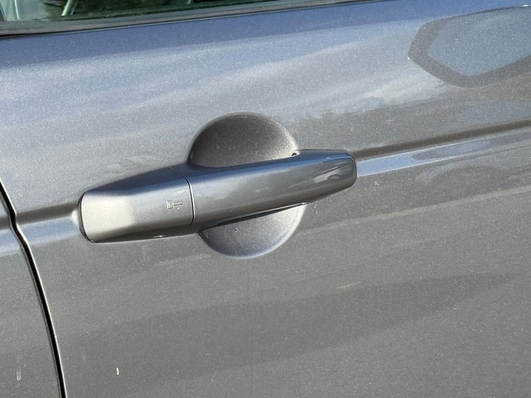 2020 Land Rover Discovery Sport 2.0 D180 MHEV R-Dynamic SE SUV 5dr Diesel Auto 4WD Euro 6 (s/s) (...