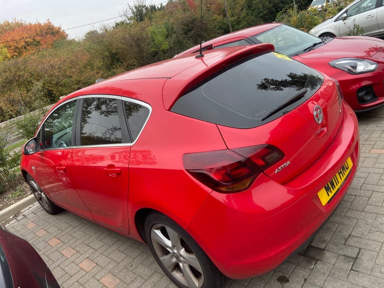 Vauxhall, ASTRA, Hatchback, 2011, Manual, 1598 (cc), 5 doors