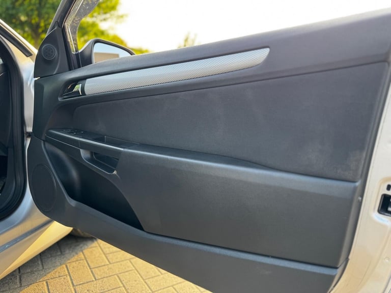 VAUXHALL ASTRA 1.8 VVT 16v SRi 2011